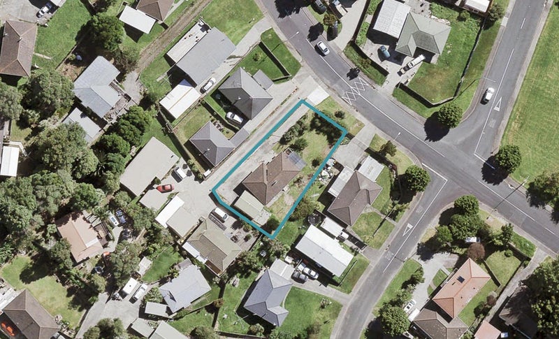 40 Farwood Drive, Henderson, Auckland - Carousel 1