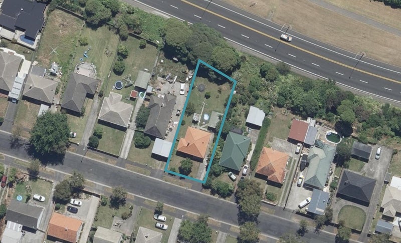 41 Montgomery Crescent, Bader, Hamilton - Carousel 1