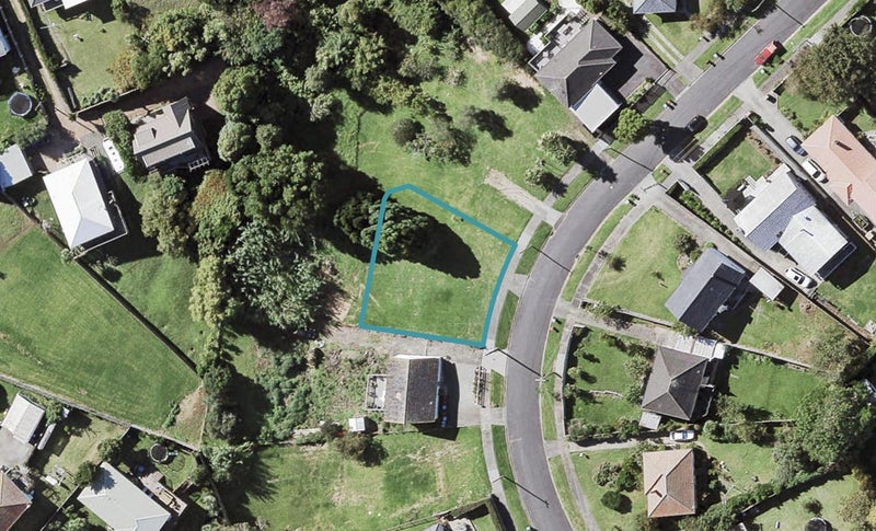 11A Clairville Crescent, Wai o Taiki Bay, Auckland - Carousel 1