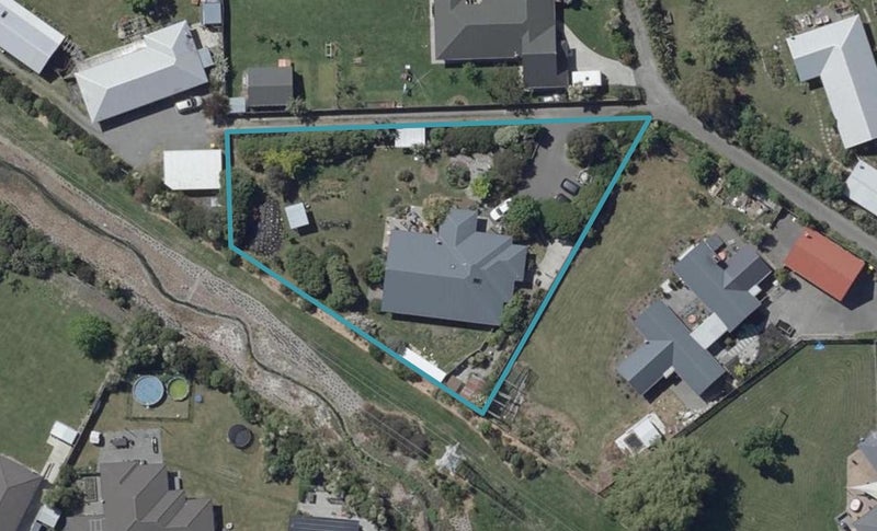 21 Cooks Lane, Heathcote Valley, Christchurch - Carousel 1