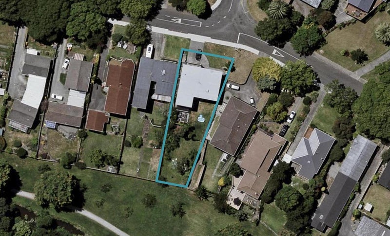 43 Tui Road, Raumati Beach, Paraparaumu - Carousel 1