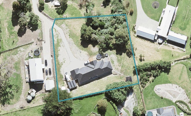 25 Hobbs Road, Matakatia, Whangaparaoa - Carousel 1