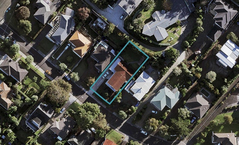 10 Pickens Crescent, Mount Albert, Auckland - Carousel 1