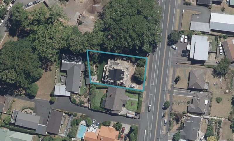 82 Pembroke Street, Hamilton Lake, Hamilton - Carousel 1