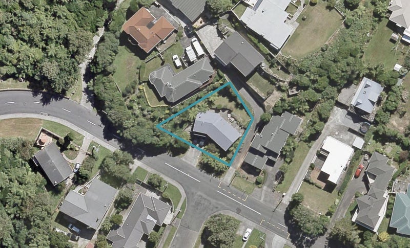 12 Pekanga Road, Normandale, Lower Hutt - Carousel 1