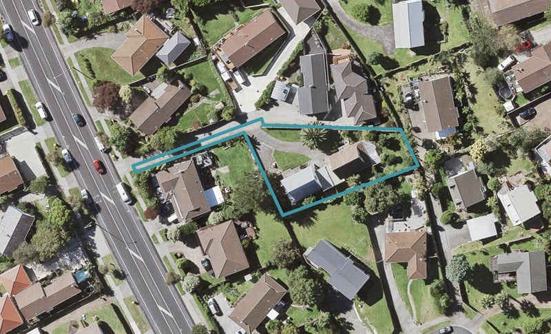1/152 Aviemore Drive, Highland Park, Auckland - Carousel 1