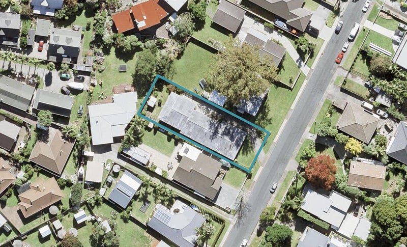 33B The Circle, Manly, Whangaparaoa - Carousel 1