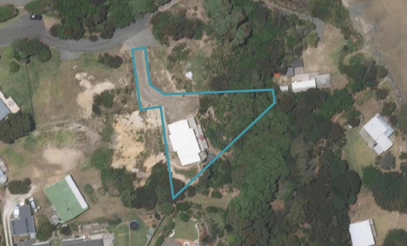 8B Breve Street, Mangawhai Heads, Mangawhai - Carousel 1