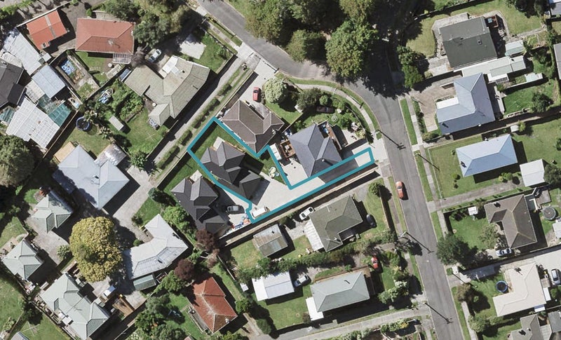 20A Pandora Place, Pakuranga, Auckland - Carousel 1