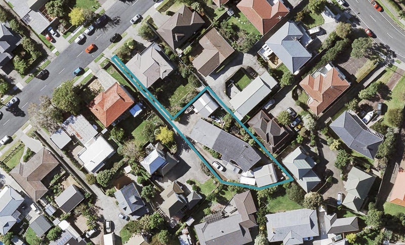 2/6 Priestley Drive, Bucklands Beach, Auckland - Carousel 1