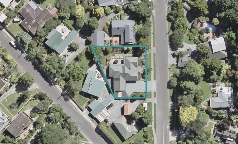 90 Pinehaven Road, Pinehaven, Upper Hutt - Carousel 1