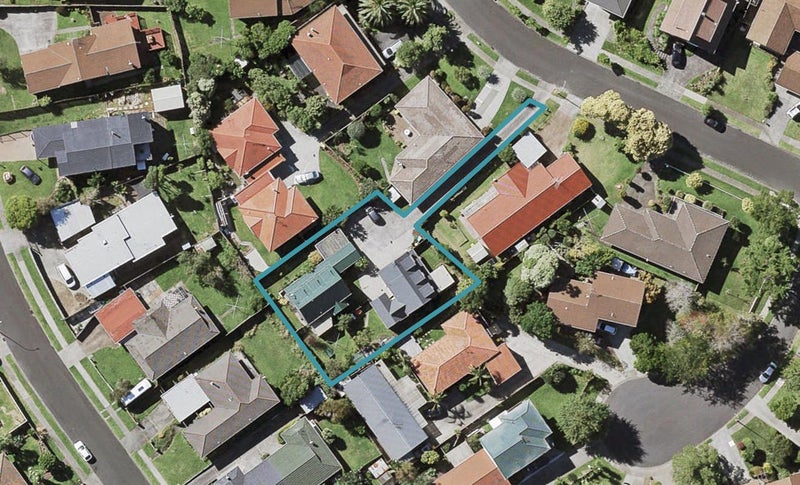 1/31 Olena Avenue, Sunnyhills, Auckland - Carousel 1