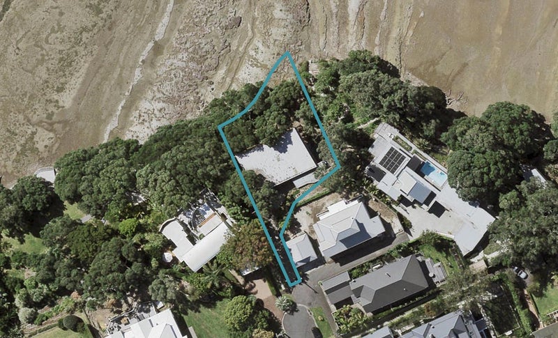 12 First Avenue, Stanley Point, Auckland - Carousel 1