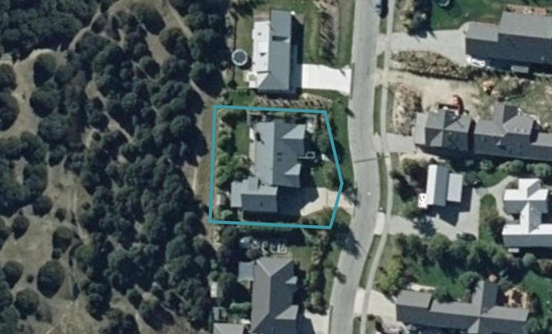 13 Hikuwai Drive, Albert Town, Wanaka - Carousel 1