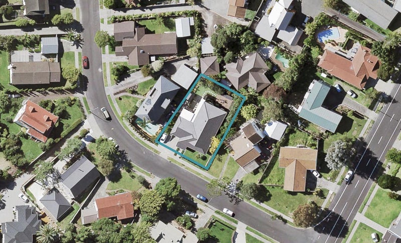 5 Jandell Crescent, Bucklands Beach, Auckland - Carousel 1
