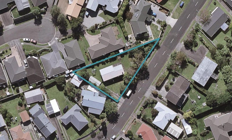 19 Riversdale Drive, Merrilands, New Plymouth - Carousel 1