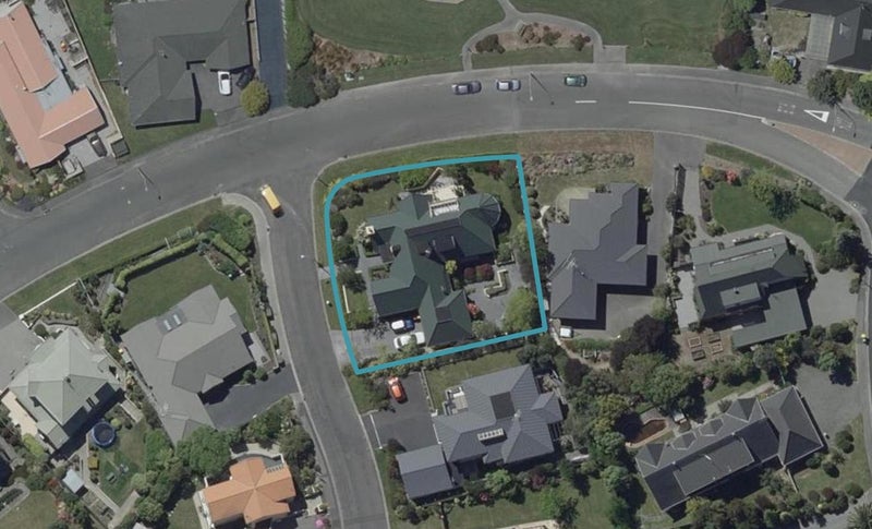 1 Somerton Rise, Westmorland, Christchurch - Carousel 1