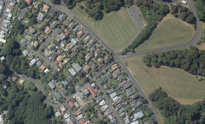 6 Neidpath Road, Mornington, Dunedin - Carousel 1