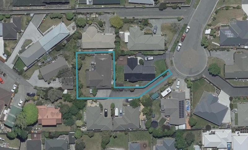 8 Ronald George Place, Parklands, Christchurch - Carousel 1