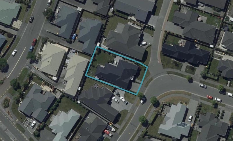 5 Handley Crescent, Wigram, Christchurch - Carousel 1