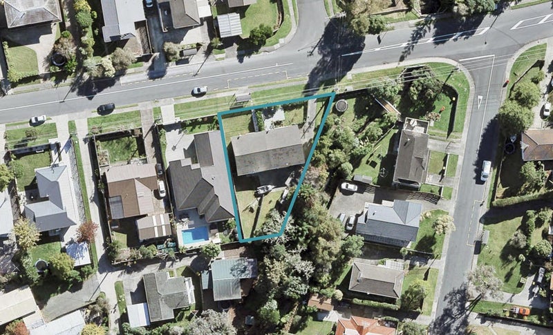 1/56 Glenvar Road, Torbay, Auckland - Carousel 1