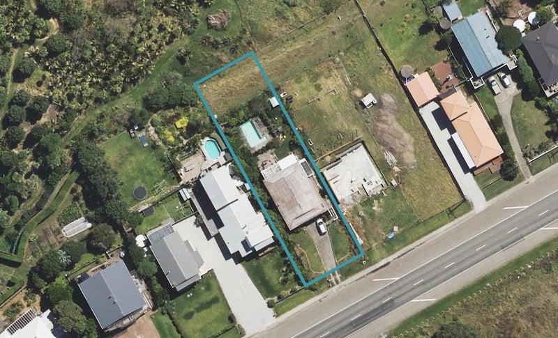 70 Moana Road, Okitu, Gisborne - Carousel 1