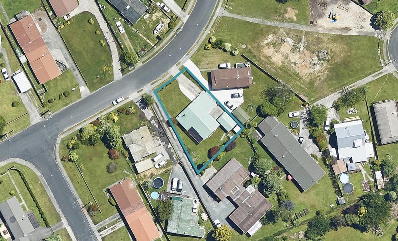 21 Barnard Road, Fairy Springs, Rotorua - Carousel 1