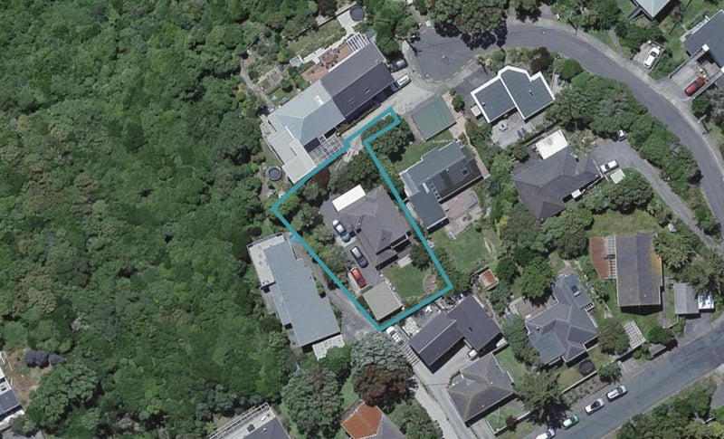 9 Narbada Crescent, Khandallah, Wellington - Carousel 1