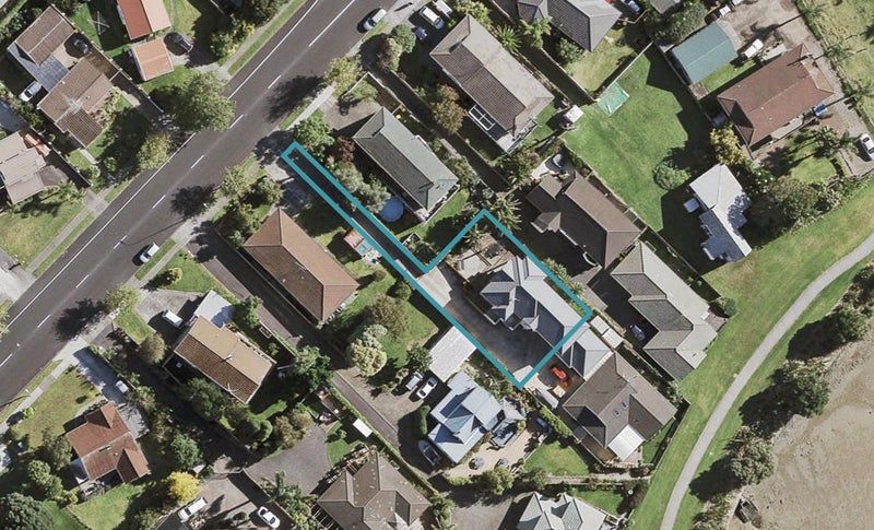 32 Carnoustie Drive, Wattle Downs, Auckland - Carousel 1