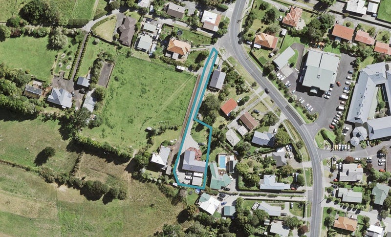 300 Glengarry Road, Glen Eden, Auckland - Carousel 1