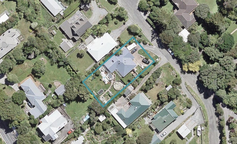 17 Foster Crescent, Belmont, Lower Hutt - Carousel 1