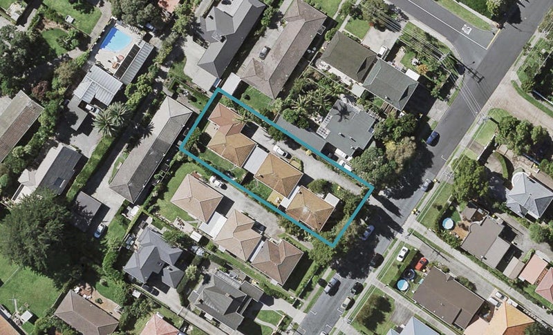 3/37 Eversleigh Road, Belmont, Auckland - Carousel 1