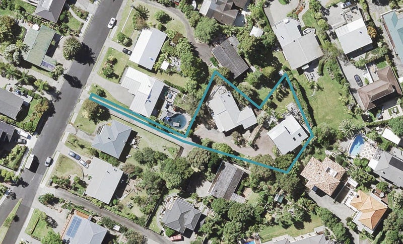 1/48 Newhaven Terrace, Mairangi Bay, Auckland - Carousel 1