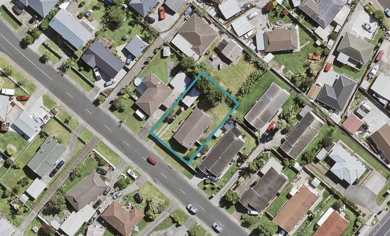 1 Hindmarsh Street, Henderson, Auckland - Carousel 1