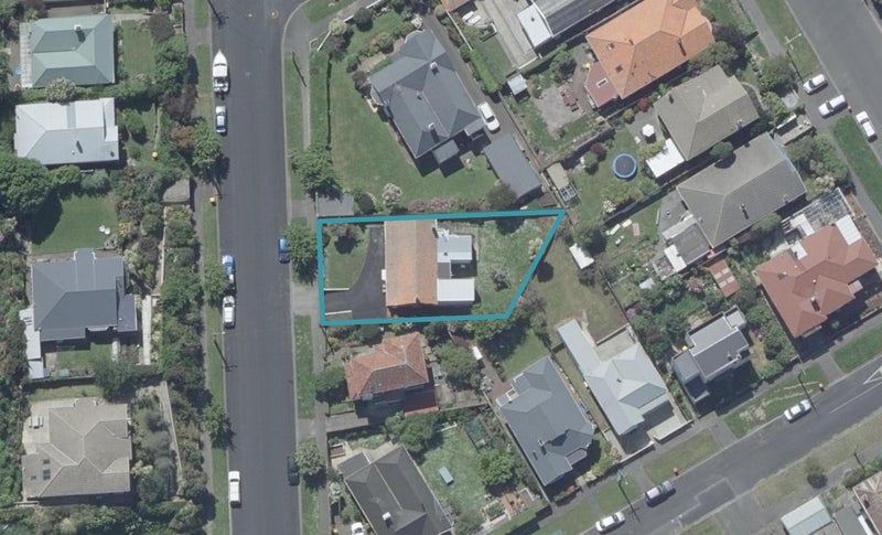 49 Norfolk Street, Saint Clair, Dunedin - Carousel 1