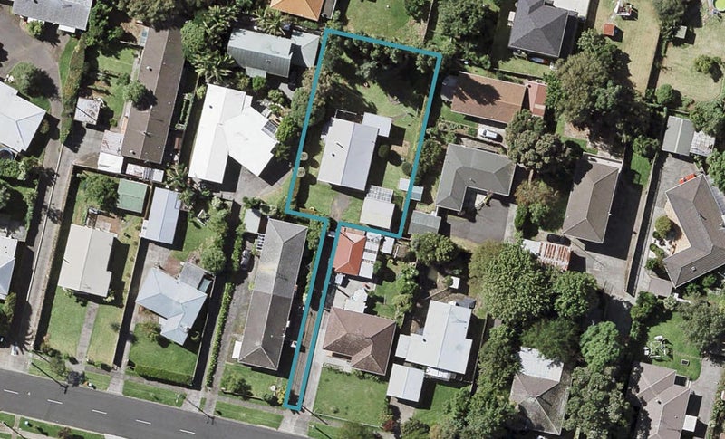 24 Kings Road, Panmure, Auckland - Carousel 1