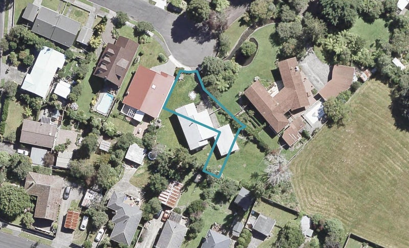 12/1 Helvetia Grove, Naenae, Lower Hutt - Carousel 1