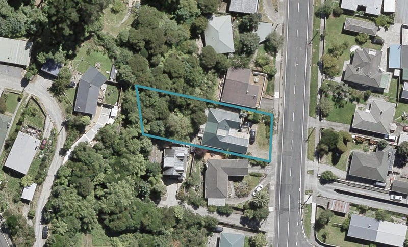 182 George Street, Stokes Valley, Lower Hutt - Carousel 1