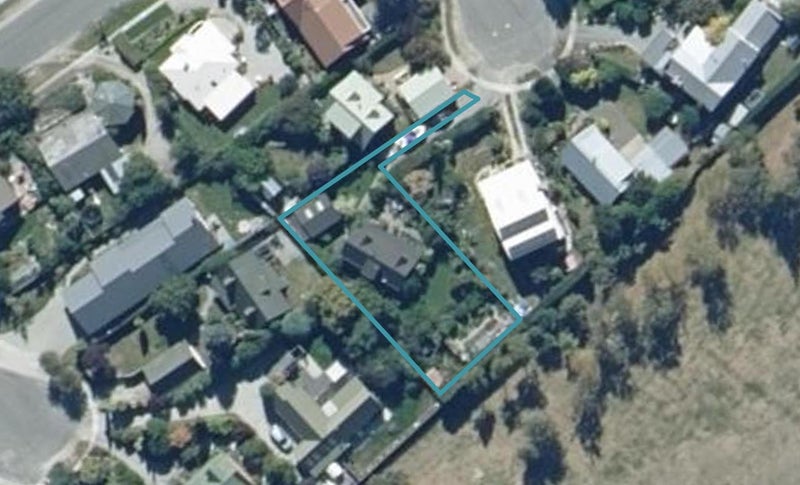 3 Sequoia Place, Kelvin Heights, Queenstown - Carousel 1