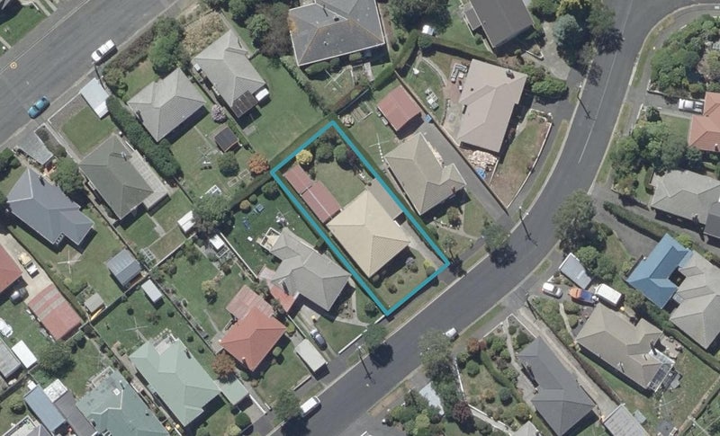 127 Centennial Avenue, Helensburgh, Dunedin - Carousel 1