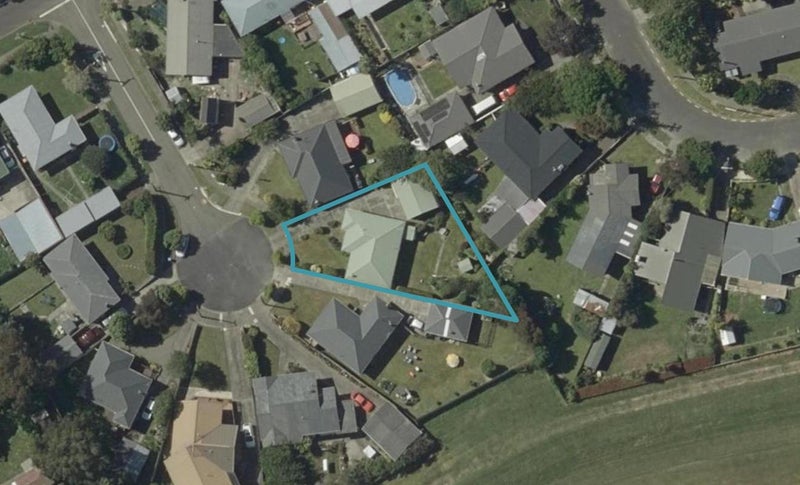 5 Perth Place, Awapuni, Palmerston North - Carousel 1