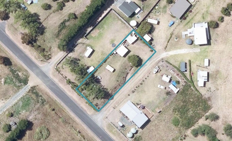 17 Blakes Approach, Māhia - Carousel 1