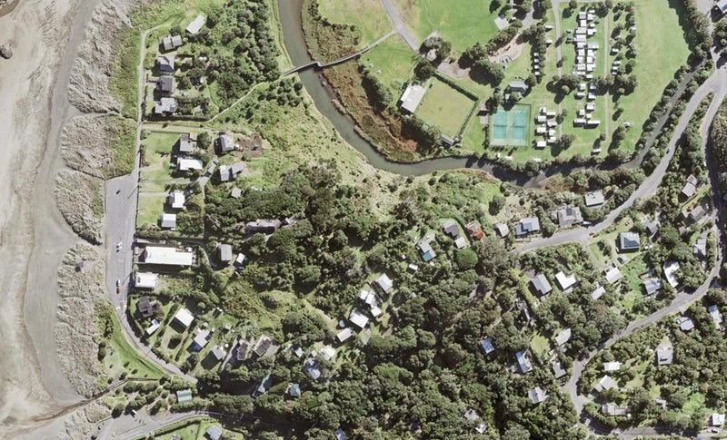 21A Beach Valley Road, Piha, Piha - Carousel 1