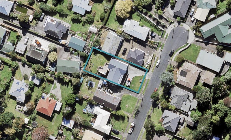 11 Kelston Street, New Lynn, Auckland - Carousel 1