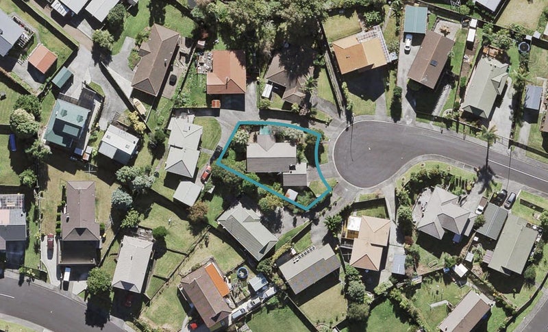 12 Stockton Place, Glendene, Auckland - Carousel 1
