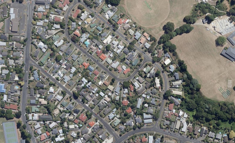 23 Liston Crescent, Hillcrest, Hamilton - Carousel 1