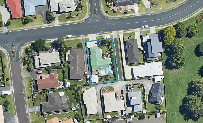 51 Russley Drive, Mount Maunganui, Mount Maunganui - Carousel 1