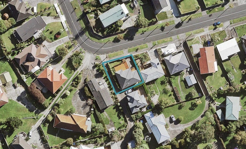 66 Valonia Street, New Windsor, Auckland - Carousel 1