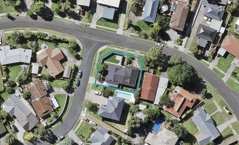 1/23 Galvan Avenue, Sunnyhills, Auckland - Carousel 1