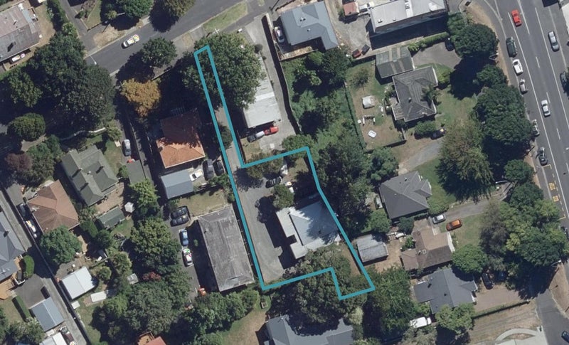 1/22A Te Aroha Street, Hamilton East, Hamilton - Carousel 1